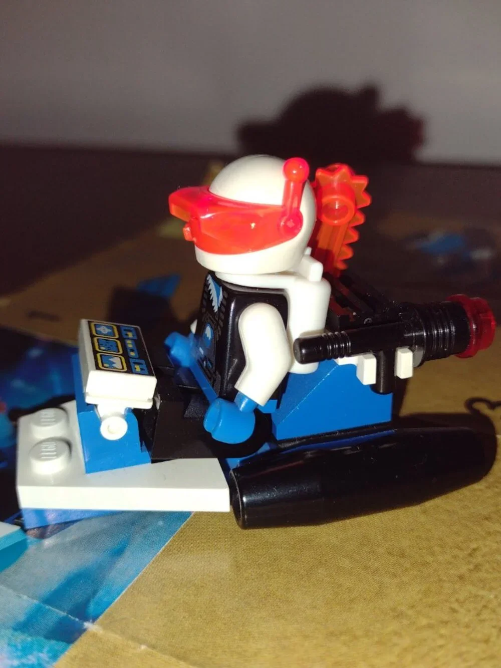Lego Like New Ice Planet Scooter and Minifig with Instructions